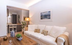 Bilbao Plaza Campuzano de Bilbao Suites, elegante y céntrico