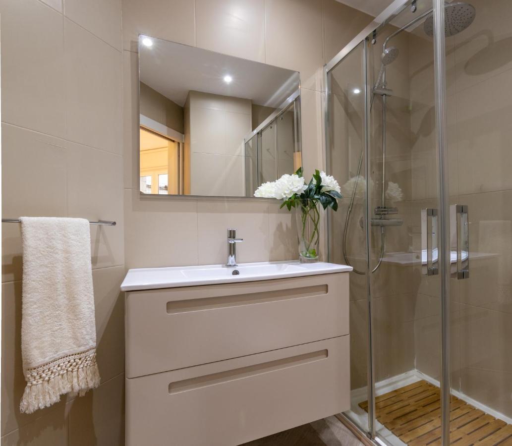 Bilbao Plaza Campuzano de Bilbao Suites, elegante y céntrico Esterno foto